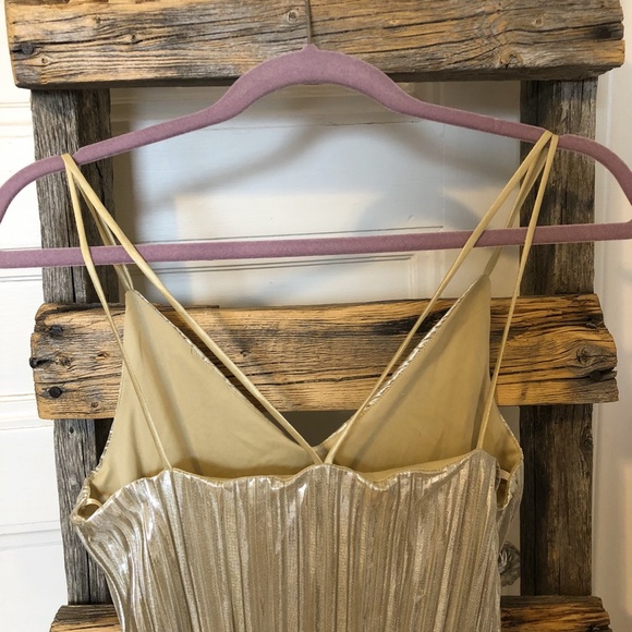 ONE CLOTHING Gold Fitted Strappy Dress - Picture 4 of 6